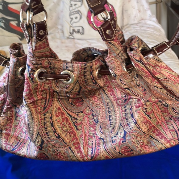 Colorful Handbag - Picture 7 of 9